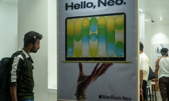 苹果罕见上调Mac、iPad等多个产品类别价格 股价创逾一年最大跌幅